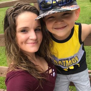 Meet your Posher, Ashley